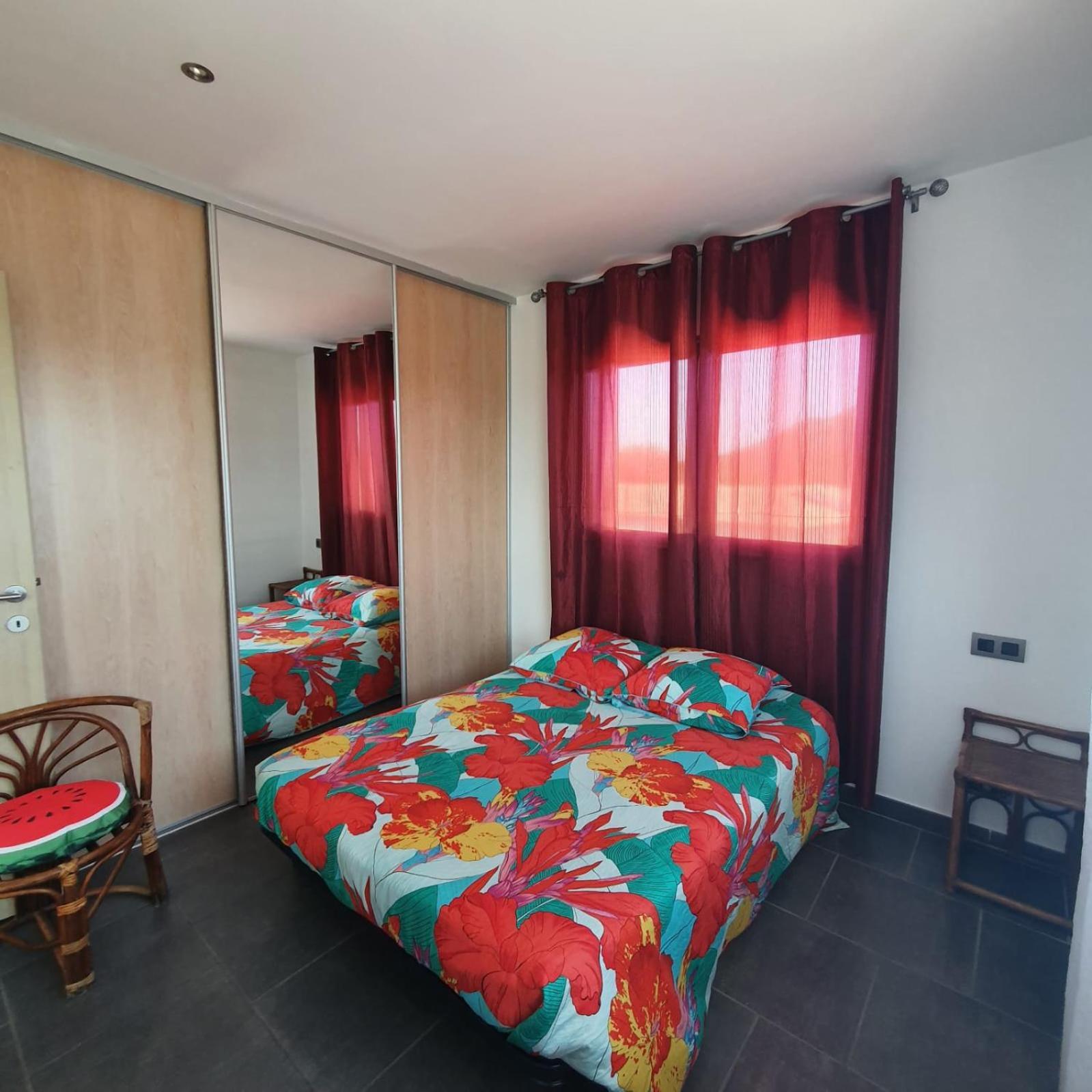 Chez J, Appartement A L'Etage, T3 Lecci Dış mekan fotoğraf
